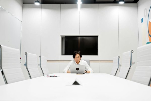Stratégies efficaces de media planning pour renforcer votre visibilité en europe